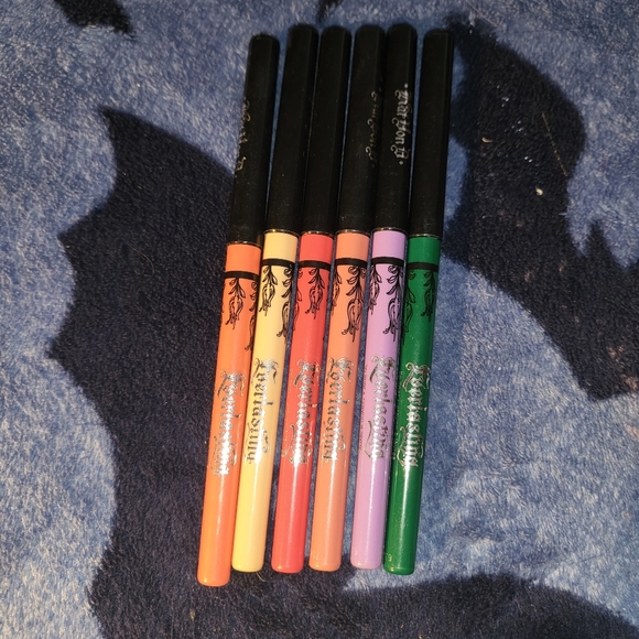 Kat Von D everlasting lip liners - Picture 1 of 3